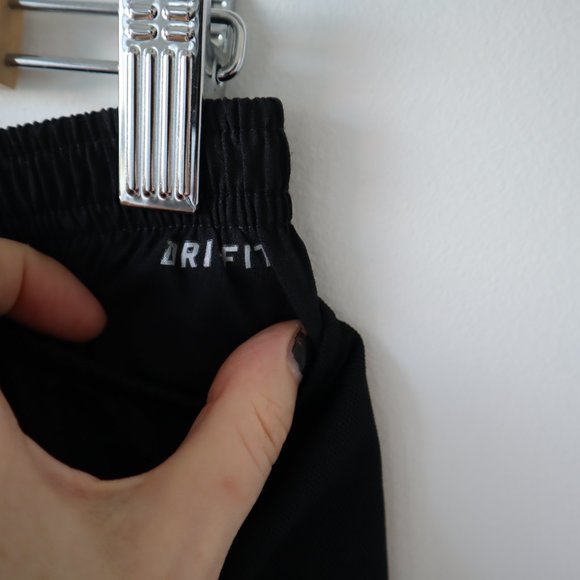 Nike Dri Fit Black Women's Running Shorts, Size Medium - Picture 8 of 16